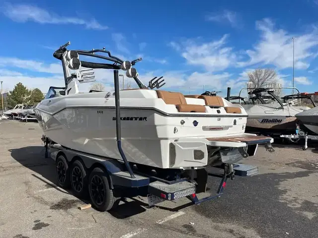 Malibu 25 LSV