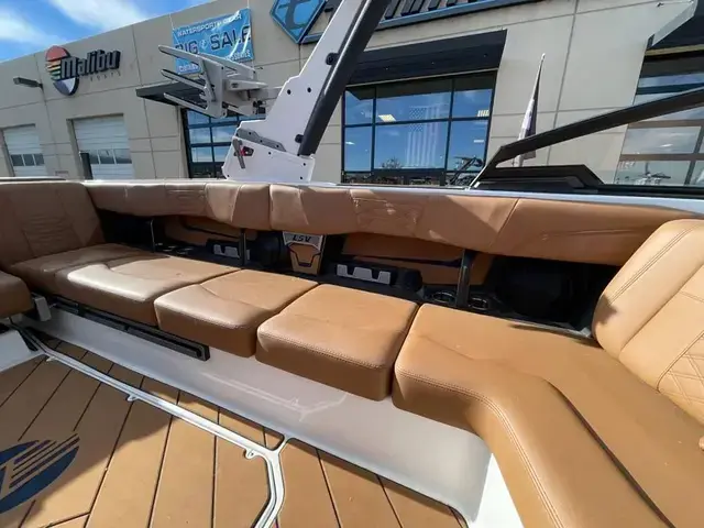 Malibu 25 LSV