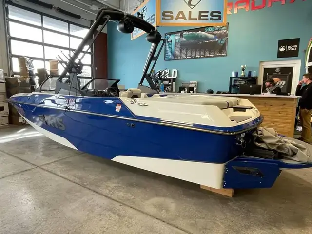 Axis Boats A20