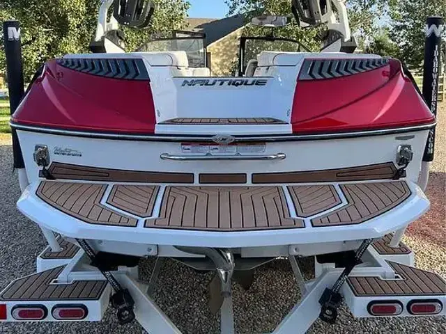 Super Air Nautique G21