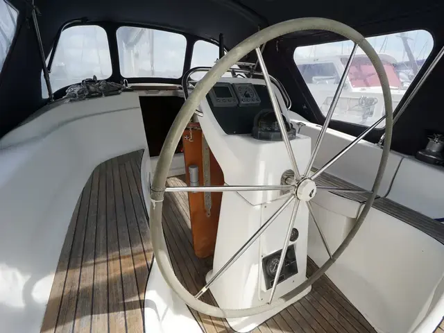 Bavaria 32