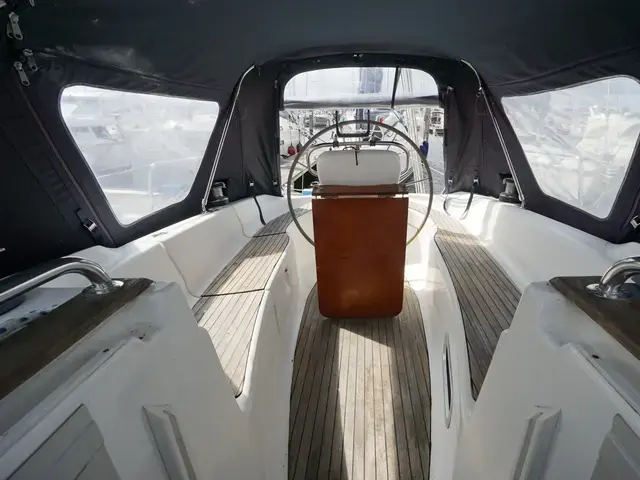 Bavaria 32