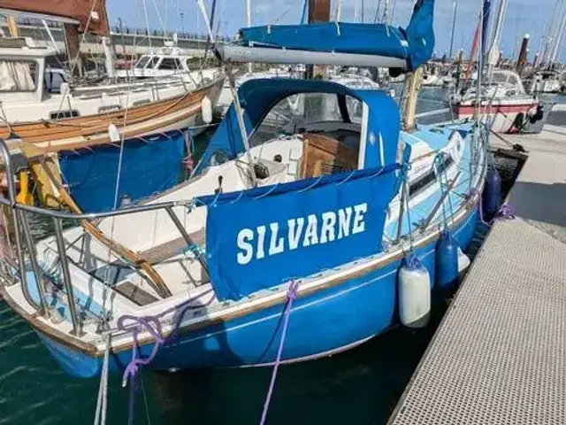 VARNE 27