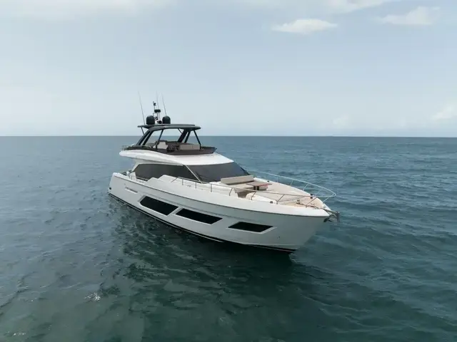 Ferretti Yachts 72