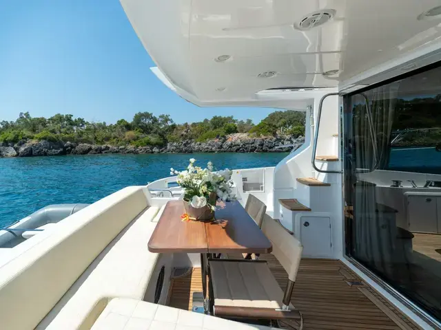 Azimut 54