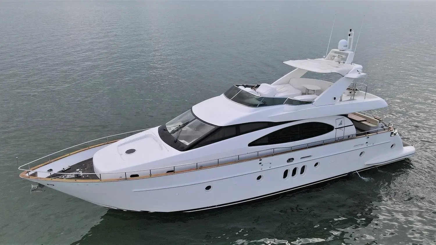 2003 Azimut 74 solar