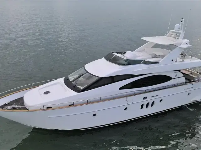 Azimut 74 Solar