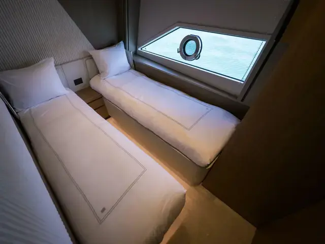 Ferretti Yachts 72