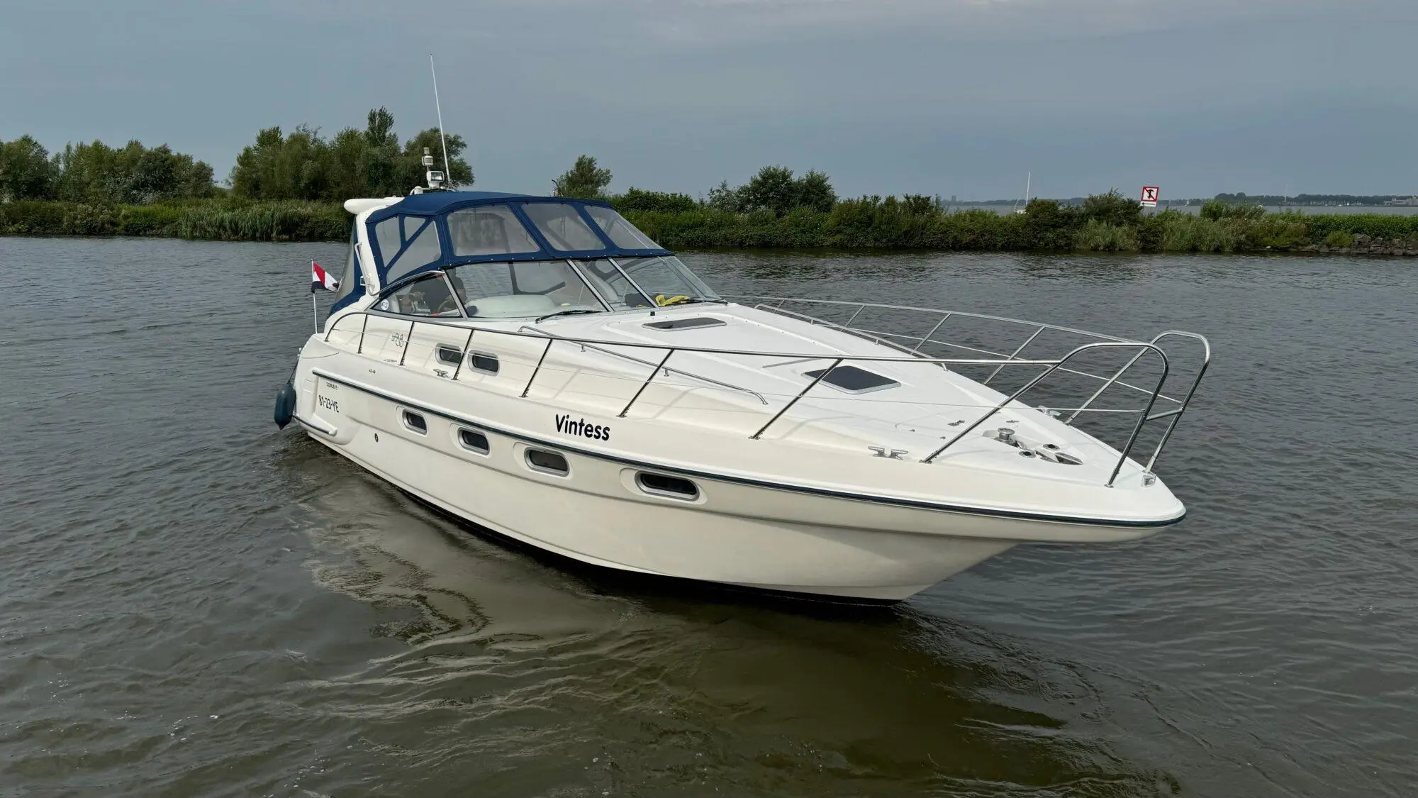 1997 Sealine s37 sports cruiser