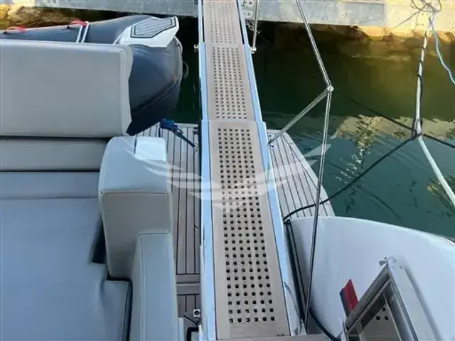 Ferretti Yachts 500