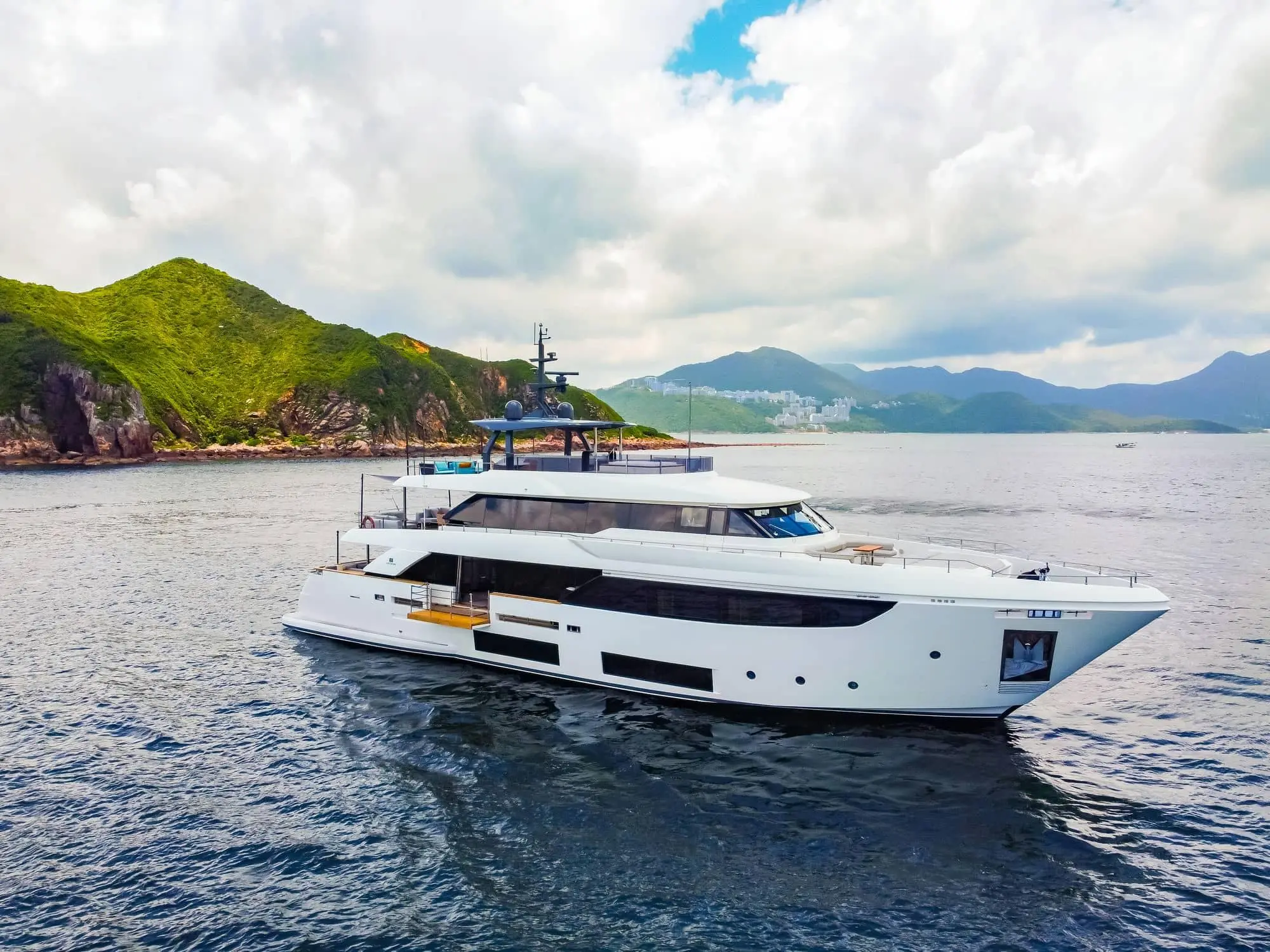 2019 Custom navetta 33