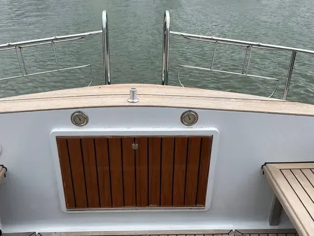 Triana Boats Tantarella 35 Aft Cockpit