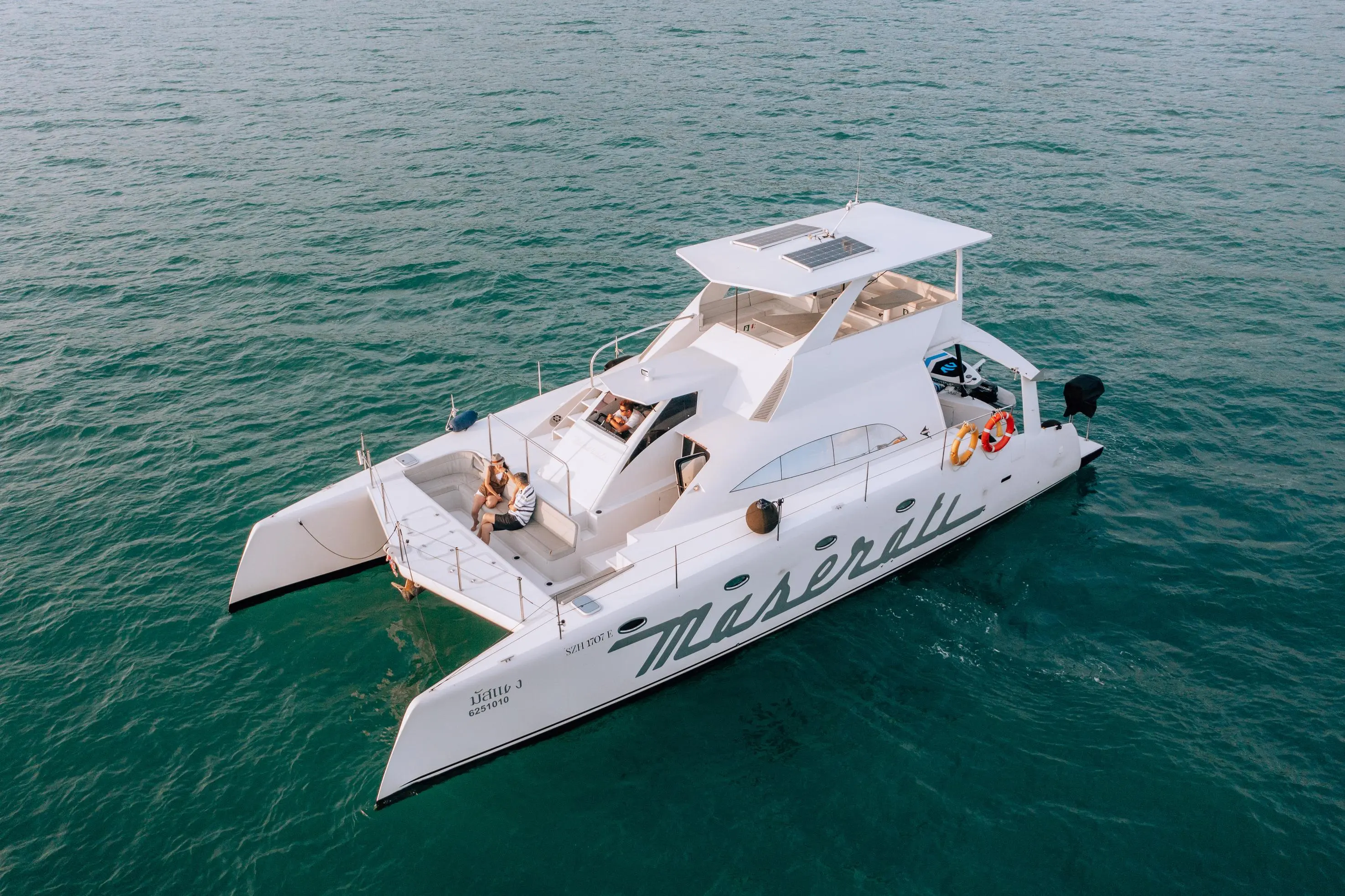 2019 Premier 47 powercat