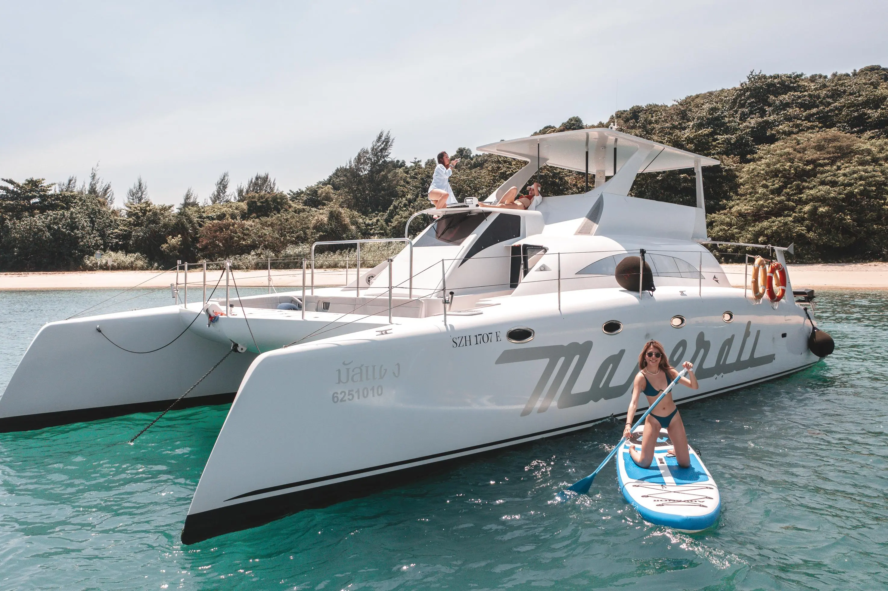 2019 Premier 47 powercat