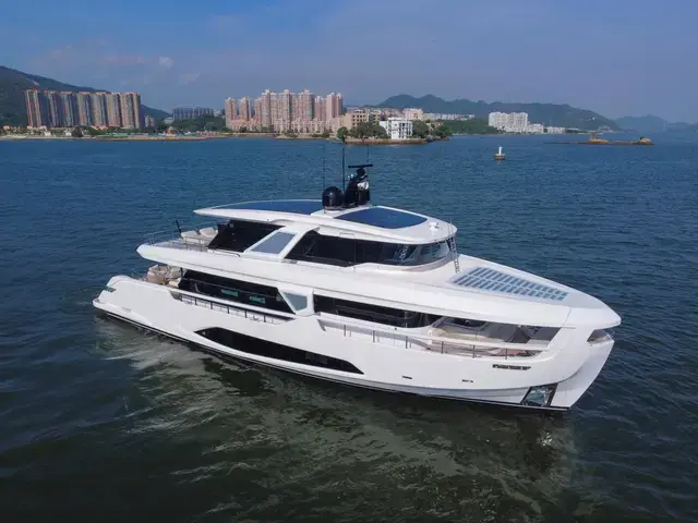 Ferretti Yachts Ferretti INFYNITO 90