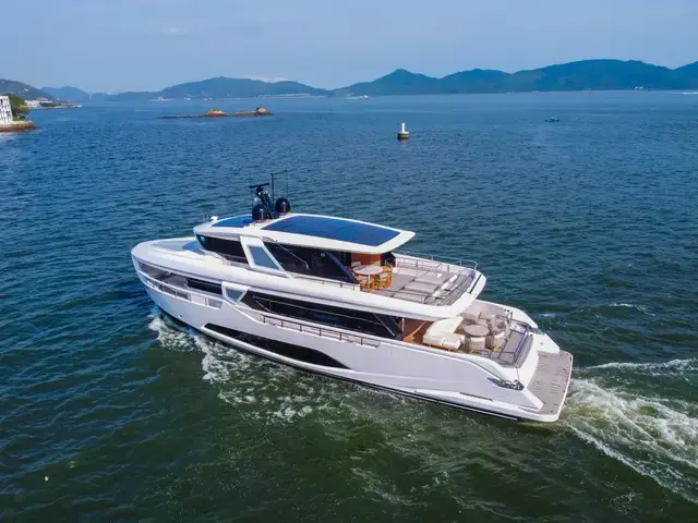 Ferretti Yachts Ferretti INFYNITO 90