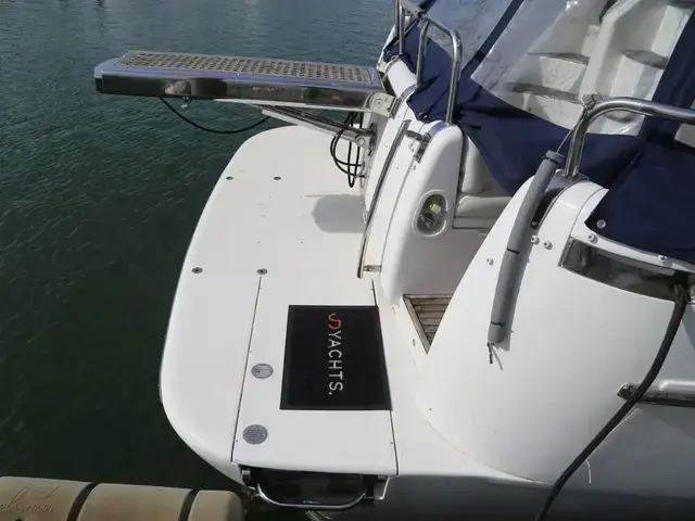 Azimut 42