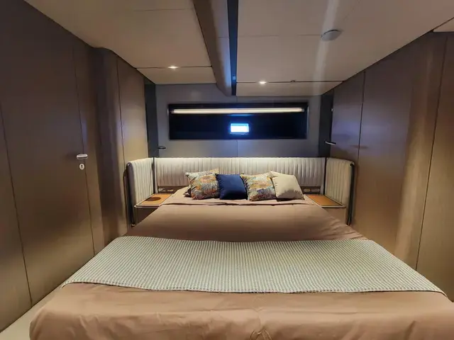 Ferretti Yachts Ferretti INFYNITO 90