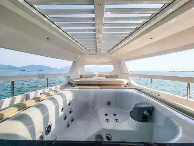 Ferretti Yachts Ferretti INFYNITO 90