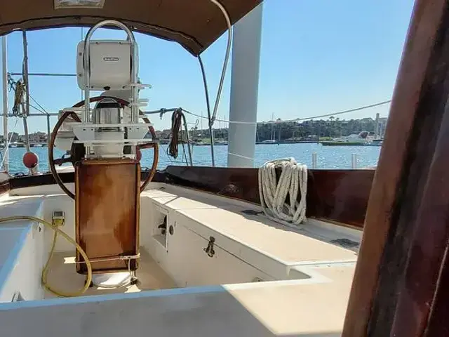 Cape Dory 36