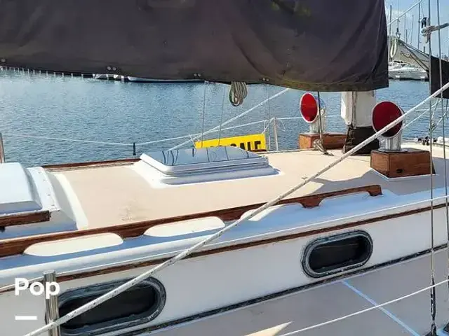 Cape Dory 36