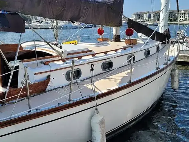 Cape Dory 36