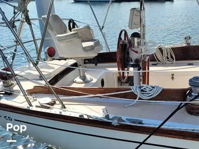 Cape Dory 36