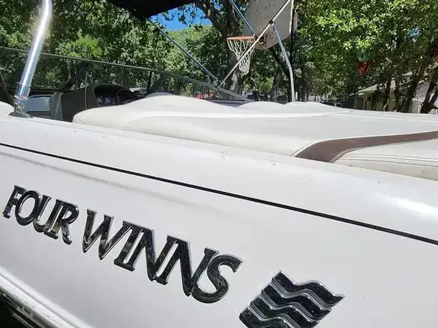 Four Winns 200 Horizon