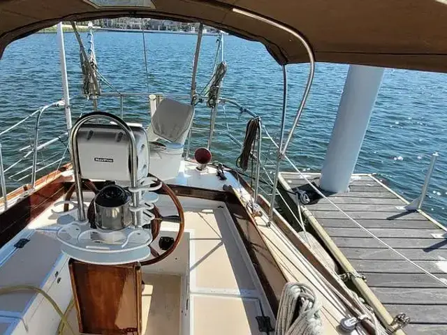 Cape Dory 36