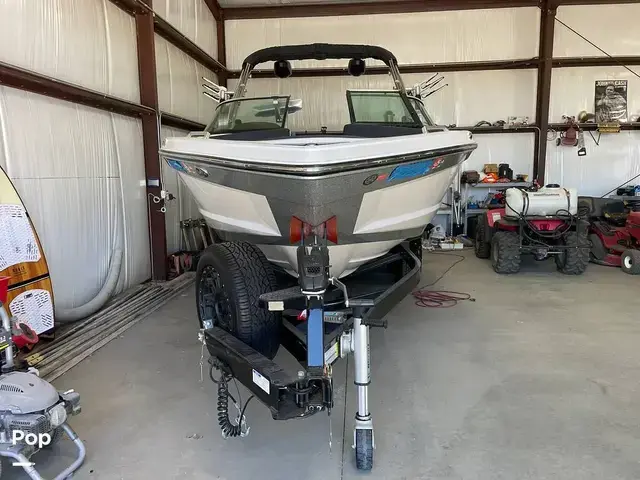 Mastercraft XT 23