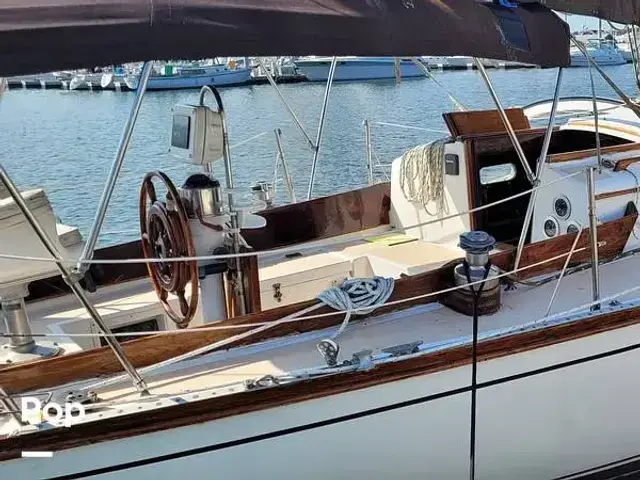 Cape Dory 36