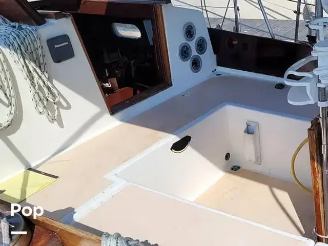 Cape Dory 36