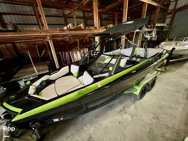 Axis Boats A22