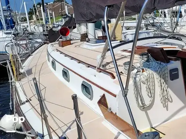 Cape Dory 36