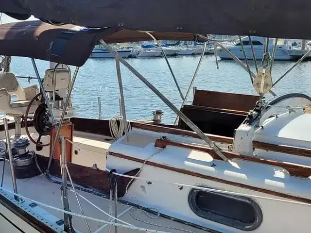 Cape Dory 36