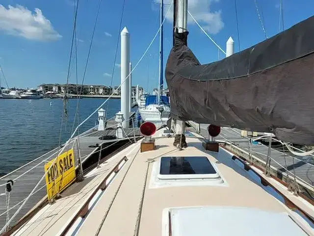 Cape Dory 36