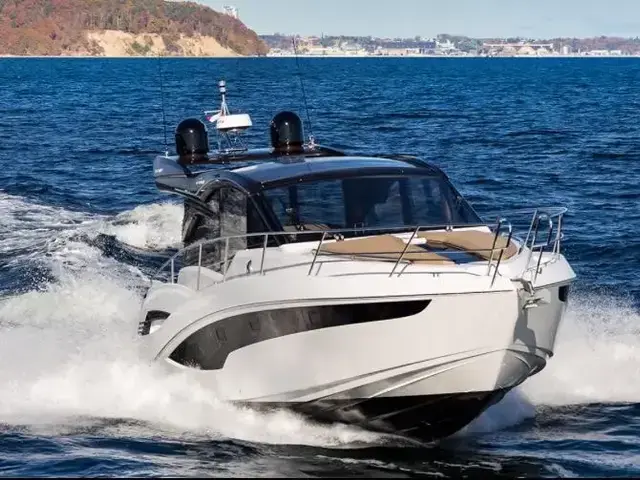 Galeon 425 HTS