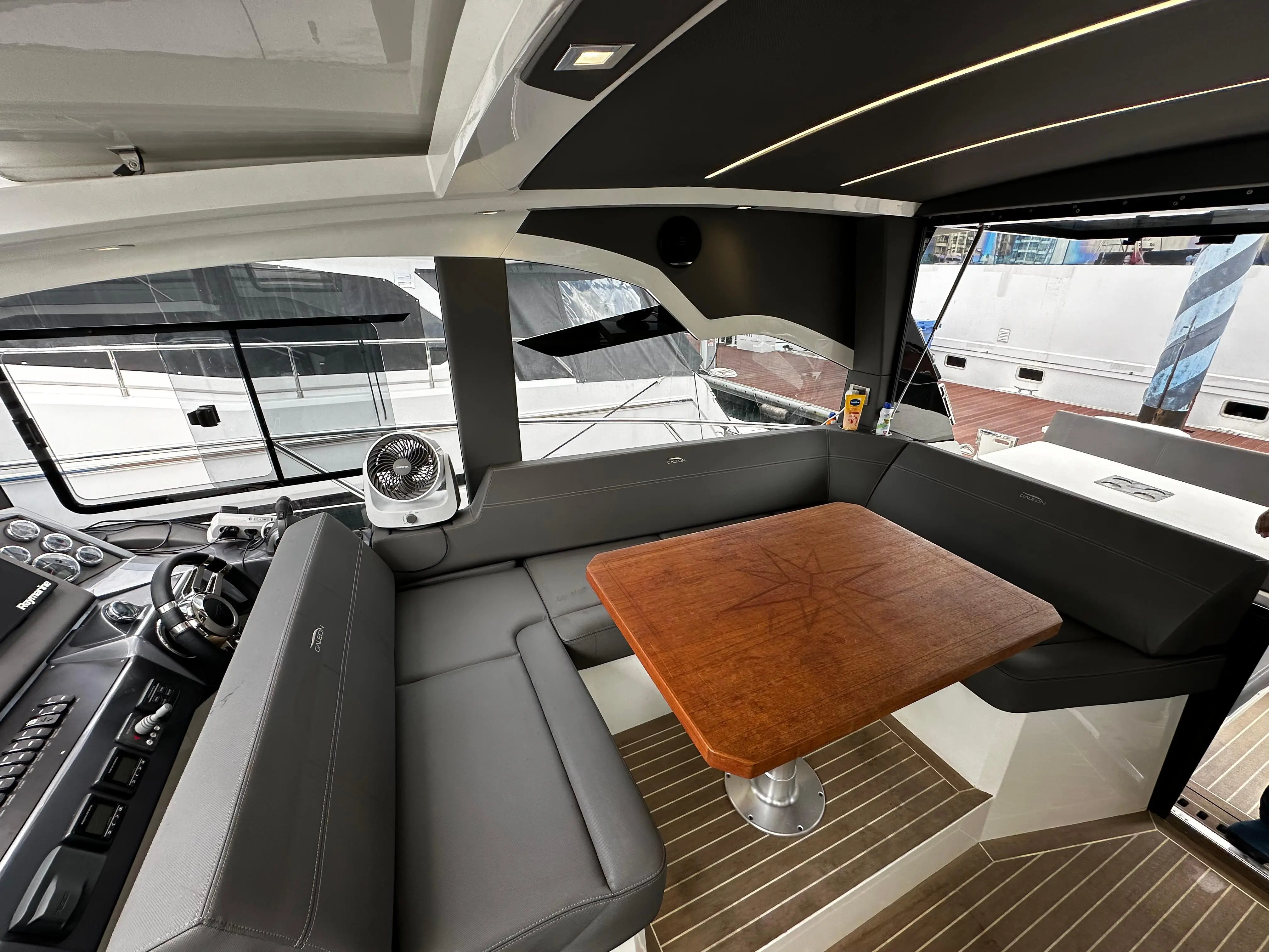 2020 Galeon 425 hts