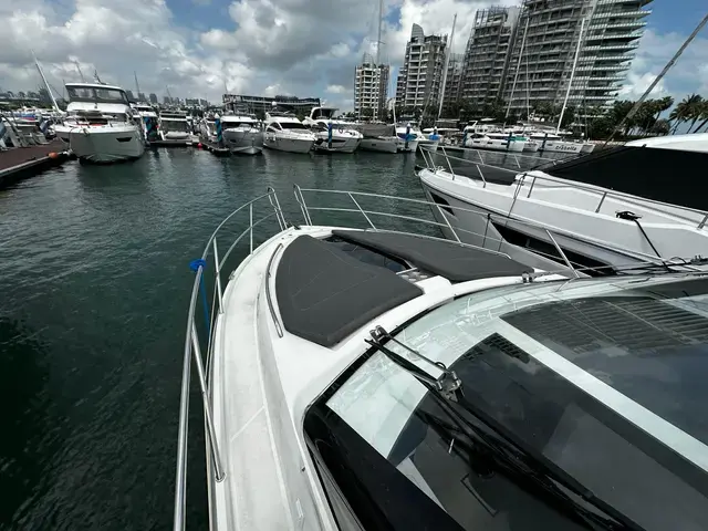 Galeon 425 HTS