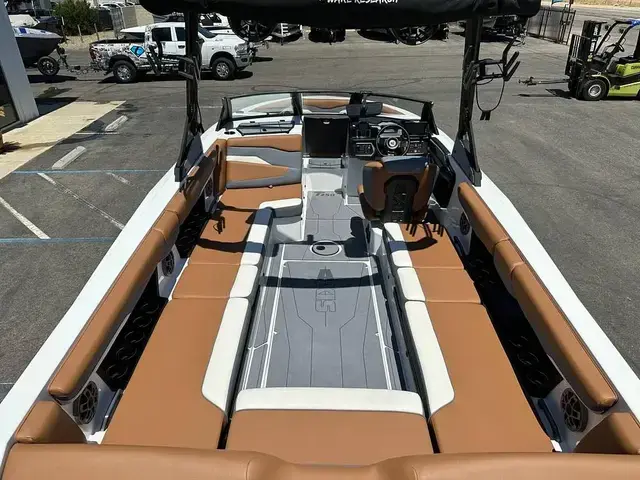 Axis Boats T250