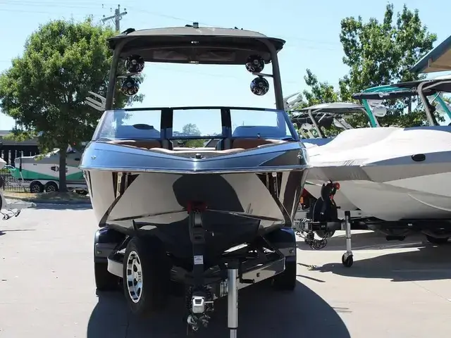 Malibu 25 LSV