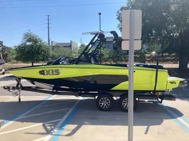 Axis Boats A225