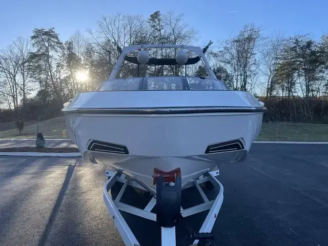 Axis Boats T250