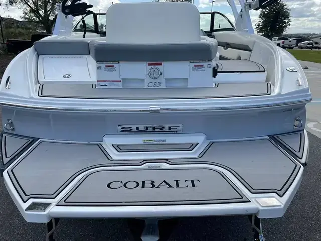 Cobalt CS23 Surf