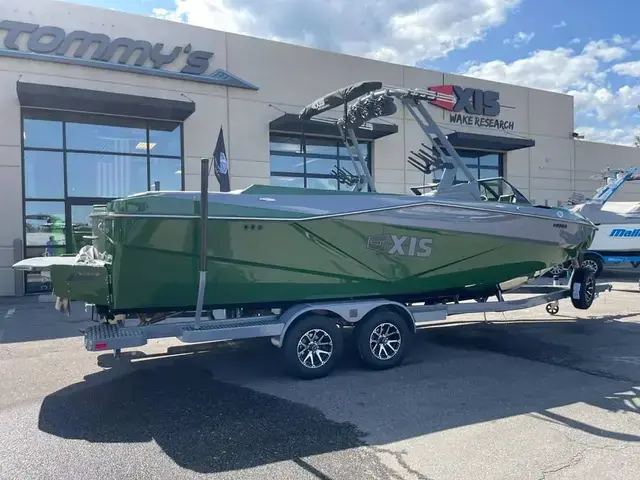 Axis Boats T250