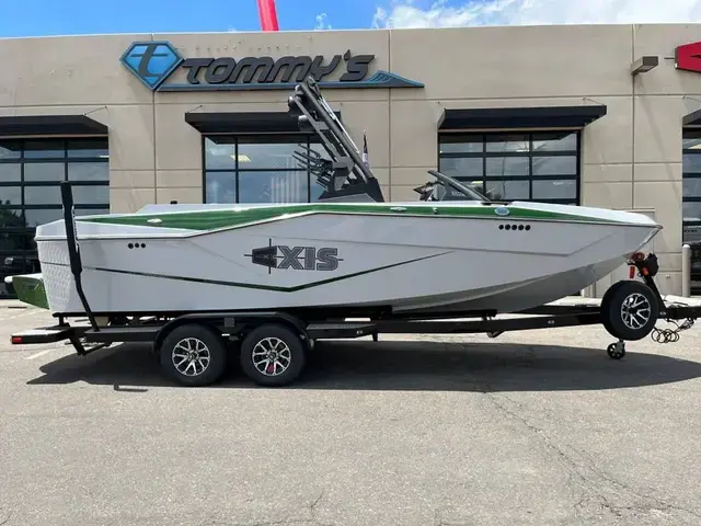 Axis Boats T235