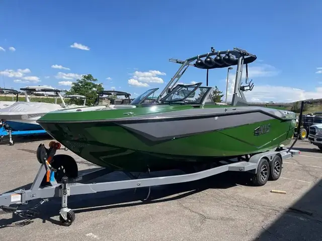 Axis Boats T250