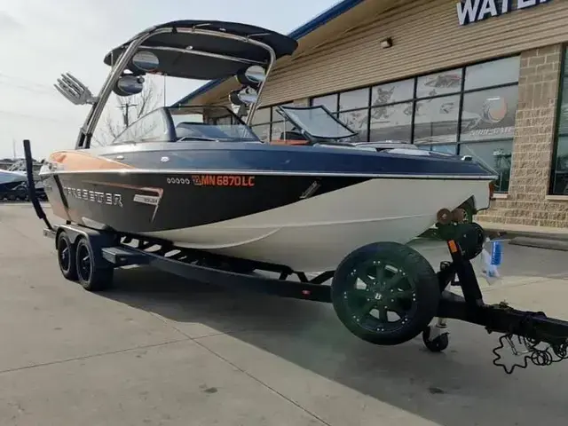 Malibu 23 LSV