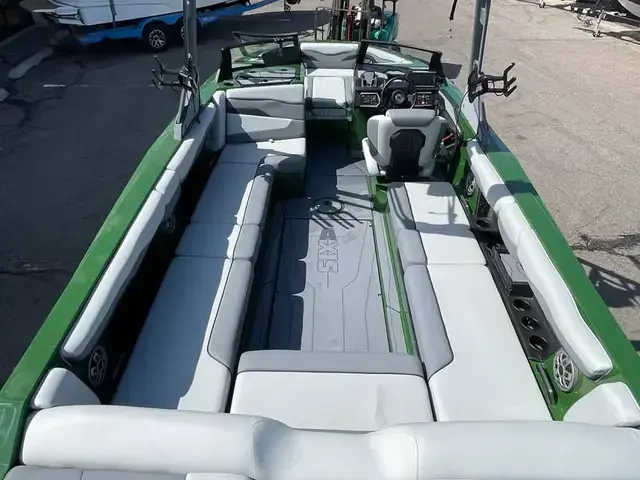 Axis Boats T250