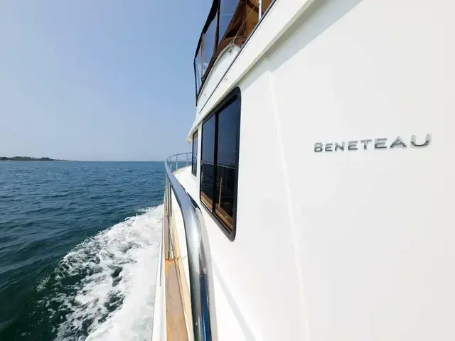 Beneteau Swift Trawler 44